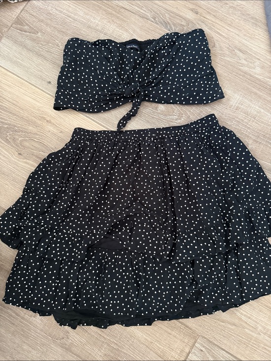 Abercrombie & Fitch Dresses & Skirts - Abercrombie & Fitch Black Polka Dot Two-Piece Skirt Set
Top size L
Skirt size M